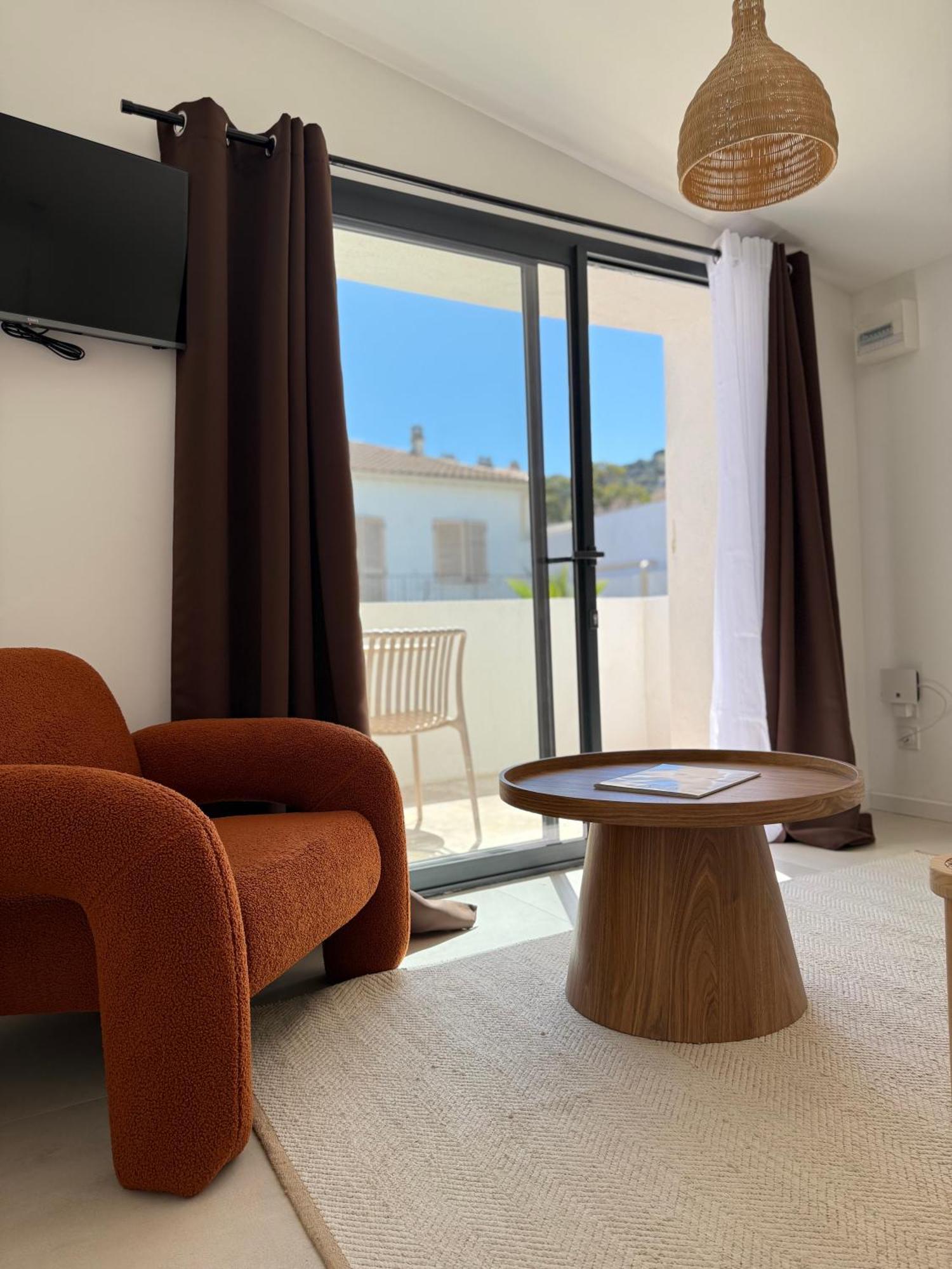 La Maison De Ville - Piscine - Spa Sète Esterno foto